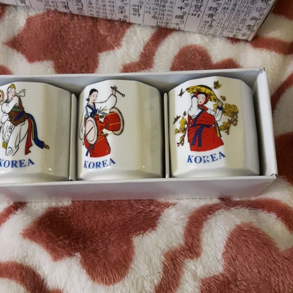 sae-chen ceramic Korean folkcraft wine cup - Picture 4 of 6